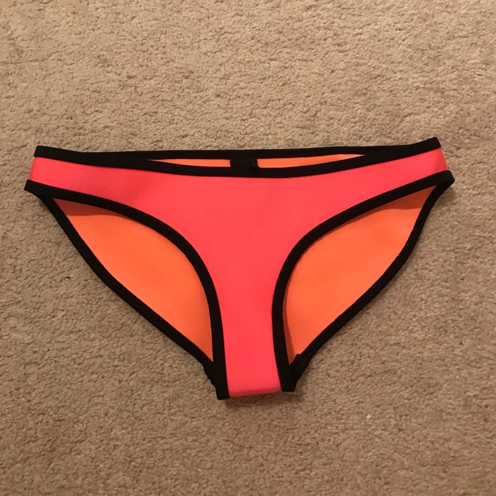 Triangl Neoprene Bikini bottom